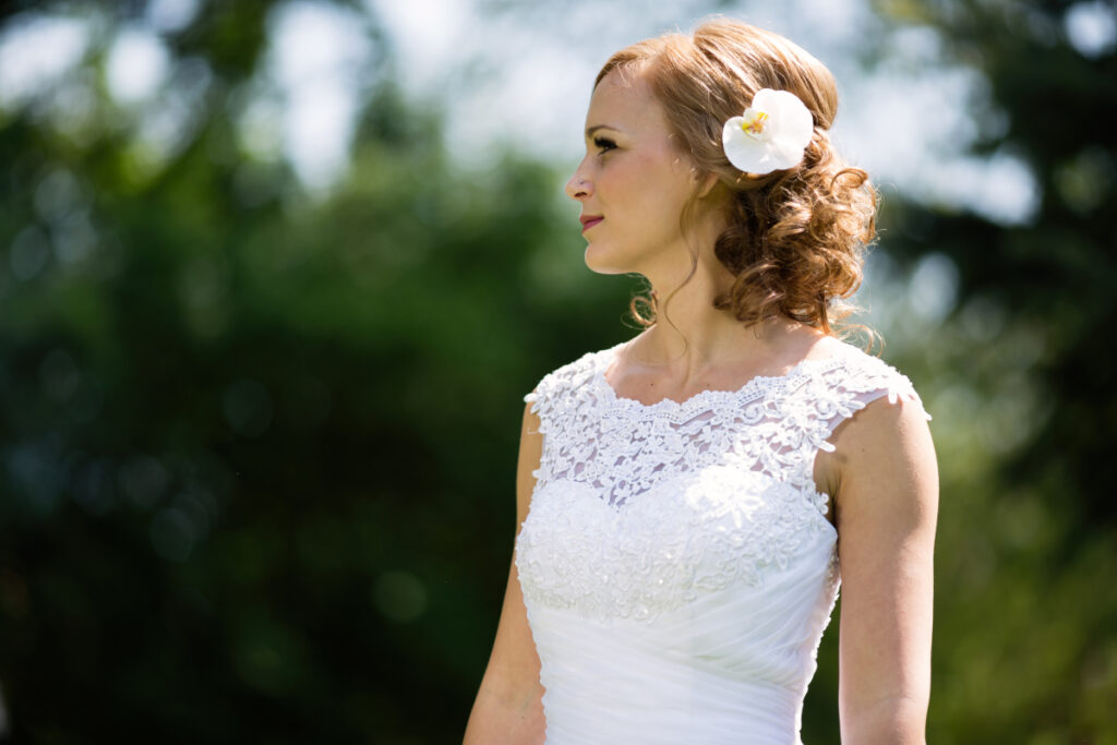 coiffure de mariage de coté