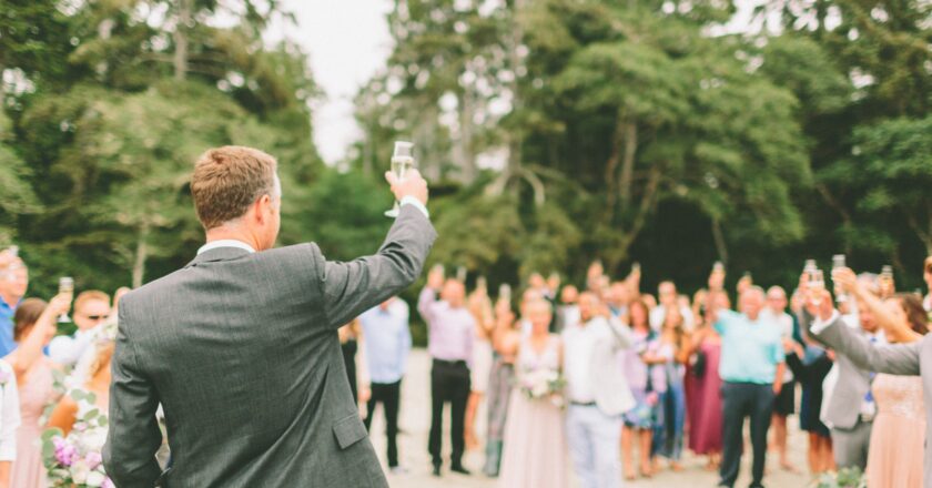 Exemples touchants de discours des parents pour les mariés à découvrir